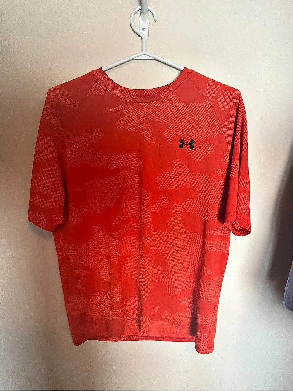 Under Armour UA ABC Camo Short-Sleeve T-Shirt Red